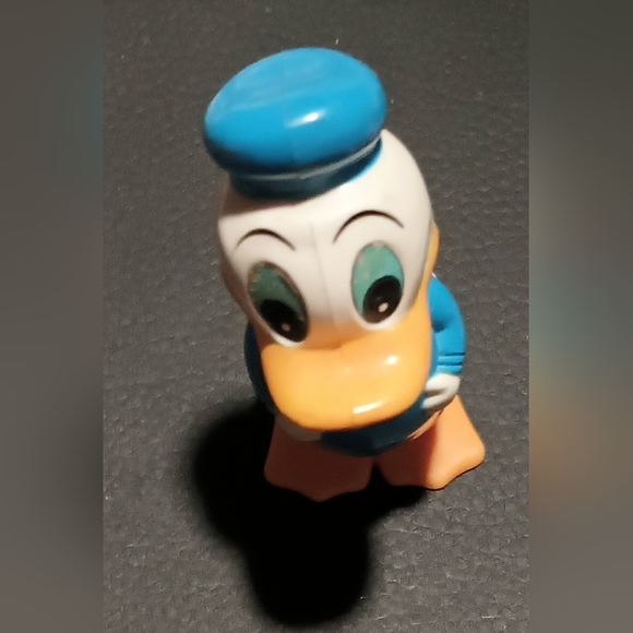 Disney's Donald Duck 1977 Tomy Wind-Up Toy - Picture 3 of 5